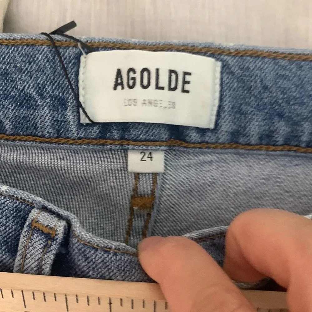 AGOLDE‎ Wilder Mid Rise medium Wash Straight Leg Jeans. Size 24X26